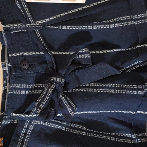 Rewash 🆕 Brand Striped Trouser Shorts 0 - Picture 3 of 14